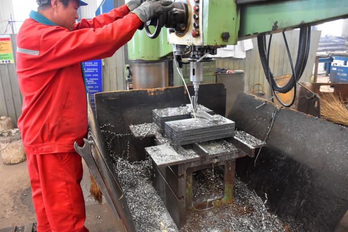 Taller de prefabricación Cisterna industrial Cuadro de metal Cisterna de almacén Estructura de acero de alta resistencia 16